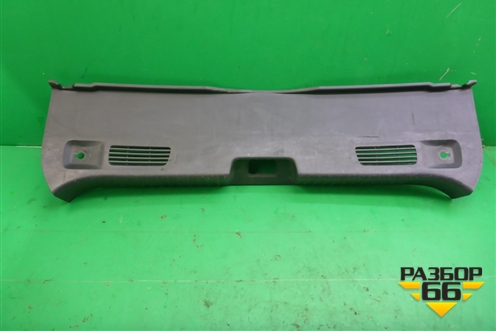 Обшивка багажника на заднюю панель (хетчбэк) (95028556) для Chevrolet Cruze c 2009-2015г (Круз)