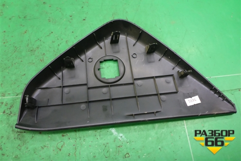 Накладка на торпедо (боковая правая) (96985589) для Chevrolet Cruze c 2009-2015г (Круз)