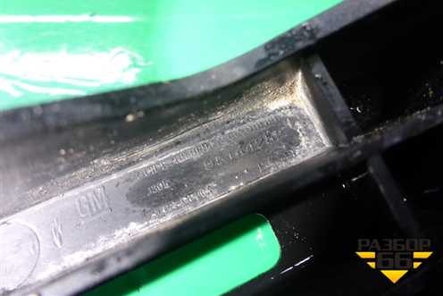 Кронштейн заднего бампера правый (боковой хетчбэк) (95144252) для Chevrolet Cruze c 2009-2015г (Круз)