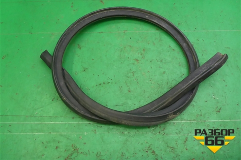 Уплотнитель капота (на решётку стеклоочистителей) для Chevrolet Cruze c 2009-2015г (Круз)