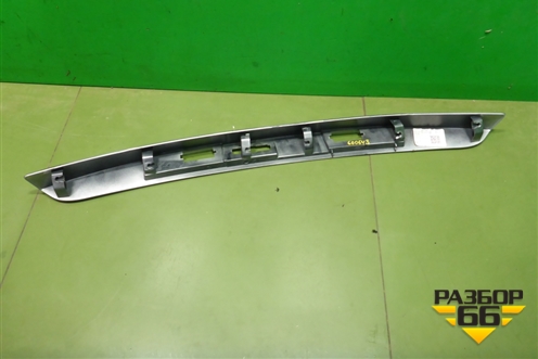 Накладка двери багажника (лифтбек) (8450100982) для VAZ Granta/Гранта