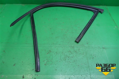 Уплотнитель стекла двери передней левой (8R0837439H) для Audi Q5 c 2008-2017г (Ку 5)