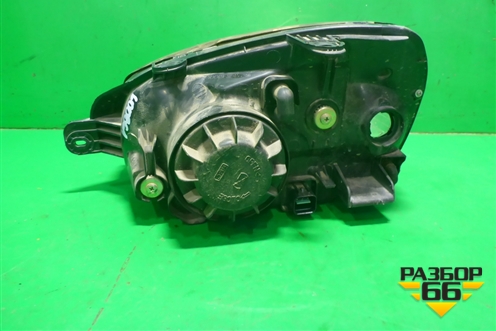 Фара правая (галоген) (9210226500) для Hyundai Santa Fe с 2000-2012г (Classic) (Санта Фе)