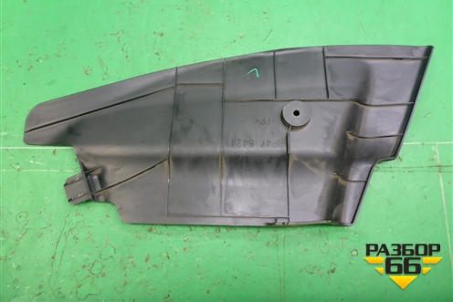 Накладка внутренняя (на консоль левая) (BP4K64241) для Mazda Mazda 3 (BK) с 2003-2009г 