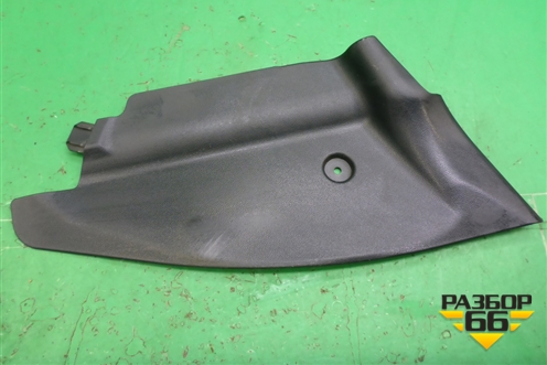 Накладка внутренняя (на консоль левая) (BP4K64241) для Mazda Mazda 3 (BK) с 2003-2009г 