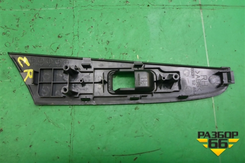 Накладка двери задней правой (BS3H5281J) для Mazda Mazda 3 (BK) с 2003-2009г 