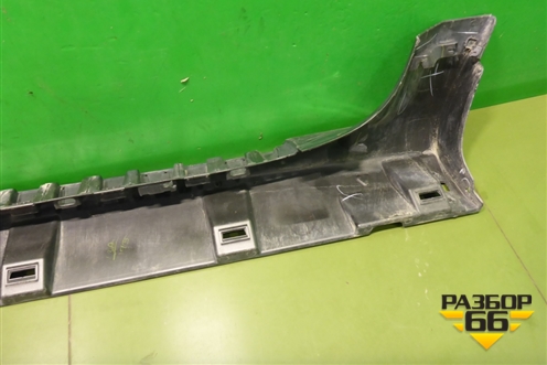 Накладка на порог наружная правая (768506677R) для Nissan Terrano с 2014г (Терано)