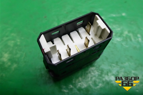 Кнопка (A0035457807) для Камаз  5490