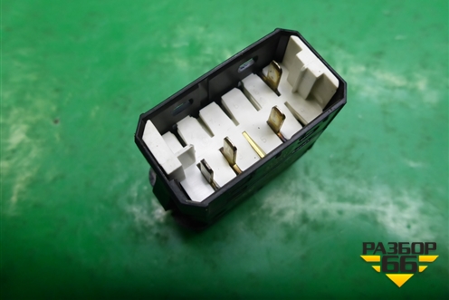 Кнопка (A0035456307) для Камаз  5490