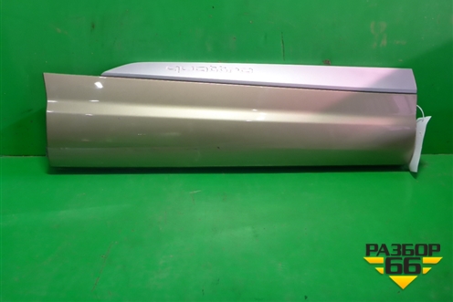 Накладка двери задней правой (4M0853970) для Audi Q7 c 2015г (Ку 7)