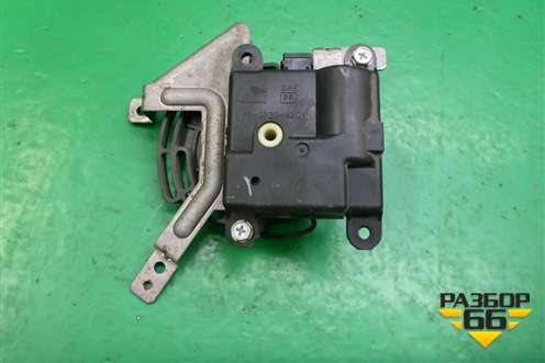 Моторчик заслонки отопителя (3K01030840) для Nissan Murano (Z50) с 2002-2008г (Мурано)