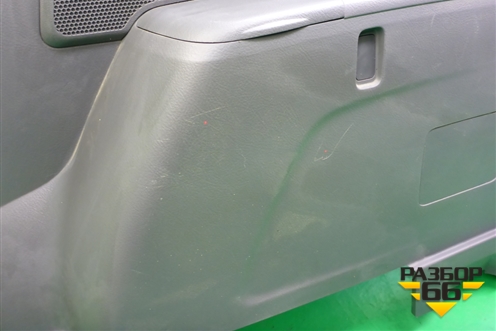 Обшивка багажника правая (нижняя) (6473144050) для Toyota Isis c 2004-2018г (Исис)