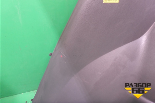 Обшивка багажника правая (нижняя) (6473144050) для Toyota Isis c 2004-2018г (Исис)