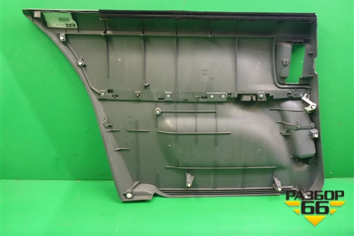 Обшивка двери (сдвижной правой) для Toyota Isis c 2004-2018г (Исис)