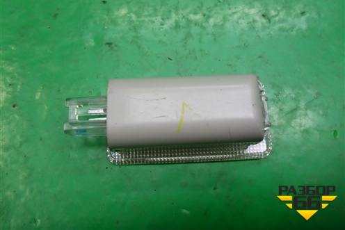 Плафон салонный для Toyota Isis c 2004-2018г (Исис)