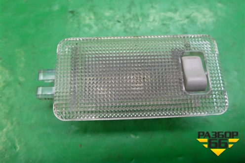 Плафон салонный для Toyota Isis c 2004-2018г (Исис)