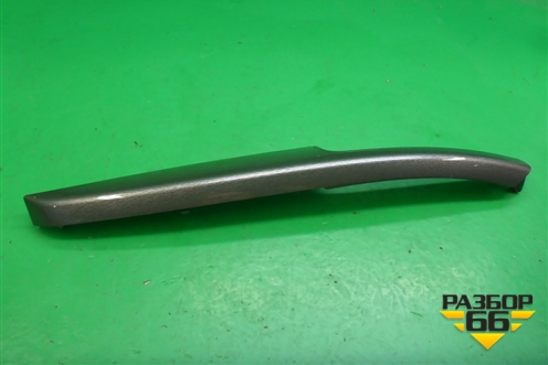 Накладка двери передней левой (7422044010E) для Toyota Isis c 2004-2018г (Исис)