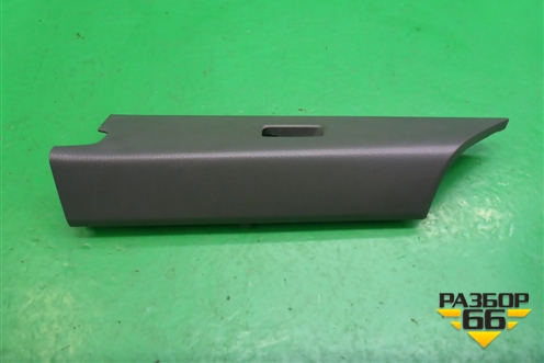 Накладка двери передней левой (7423244180) для Toyota Isis c 2004-2018г (Исис)