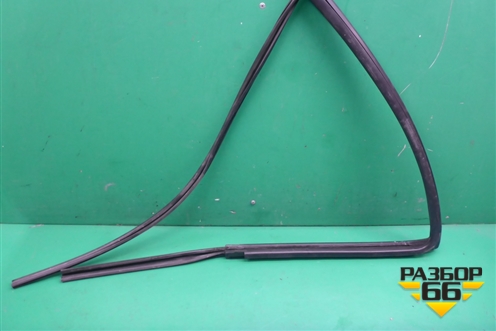 Уплотнитель стекла двери задней левой для Toyota Isis c 2004-2018г (Исис)