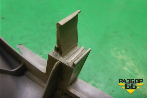 Обшивка стойки центральная верхняя левая (3-х дверный кузов) (2S51B24583BBW) для Ford Fiesta с 2001-2008г (Фиеста 5)