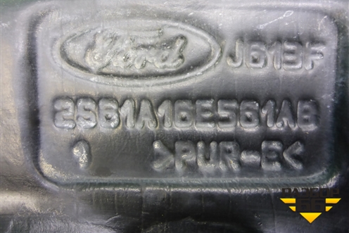 Пыльник переднего крыла левого (2S61A16E561AB) для Ford Fiesta с 2001-2008г (Фиеста 5)