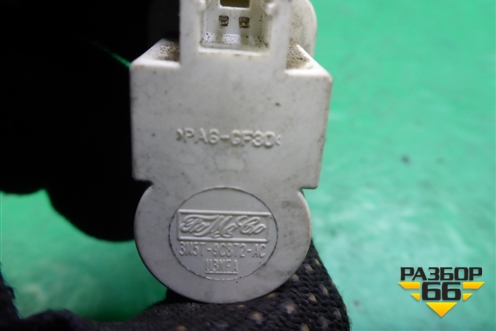 Датчик включения стопсигнала (3M5T9C872AC) для Ford Fiesta с 2001-2008г (Фиеста 5)