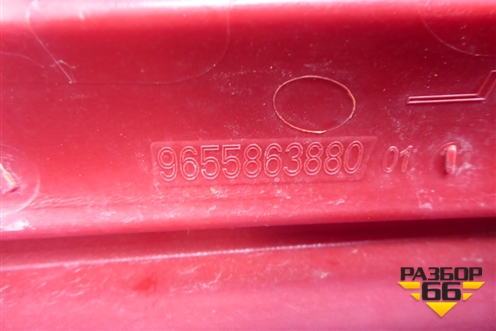 Фонарь задний левый (верхний 5-ти дверный кузов) (9655863880) для Citroen C4 с 2005-2011г (С4)