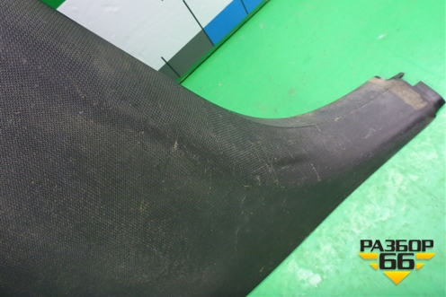 Обшивка стойки центральная нижняя левая (9646212277) для Citroen C4 с 2005-2011г (С4)