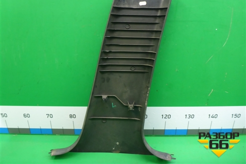 Обшивка стойки центральная нижняя левая (9646212277) для Citroen C4 с 2005-2011г (С4)