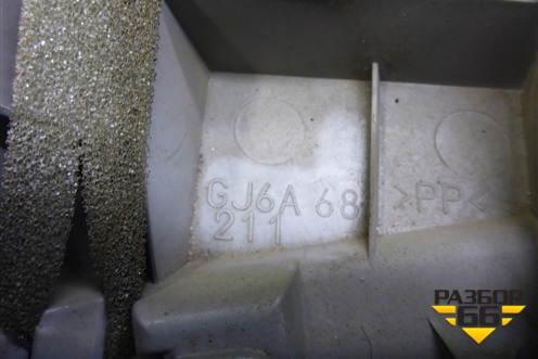 Обшивка стойки центральная верхняя левая (GJ6A68211) для Mazda Mazda 6 (GG) с 2002-2007г