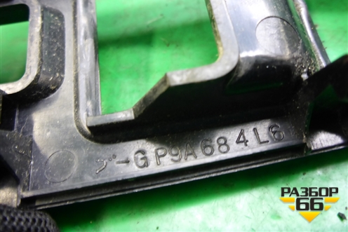 Накладка двери передней левой (на модуль управления стеклоподъёмниками) (GP9A684L6) для Mazda Mazda 6 (GG) с 2002-2007г