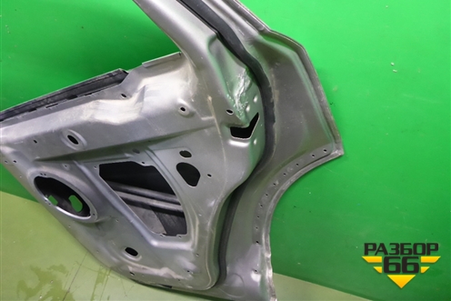 Дверь задняя правая (LR005851 6H52248A64) для Land Rover Freelander 2 с 2007г (Фрилендер)