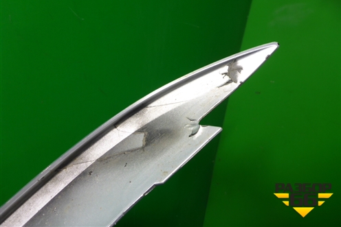 Накладка переднего бампера (после 2019г) (5241148060) для Lexus RX 350 c 2015г (РХ)