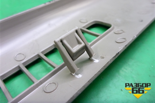 Накладка внутренняя (5854344010) для Toyota Isis c 2004-2018г (Исис)