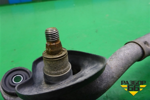 Трапеция стеклоочистителей для Toyota Isis c 2004-2018г (Исис)