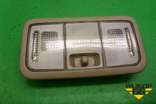 Плафон салонный для Toyota Isis c 2004-2018г (Исис)