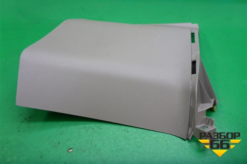 Обшивка багажника правая (верхняя) (6247144070) для Toyota Isis c 2004-2018г (Исис)