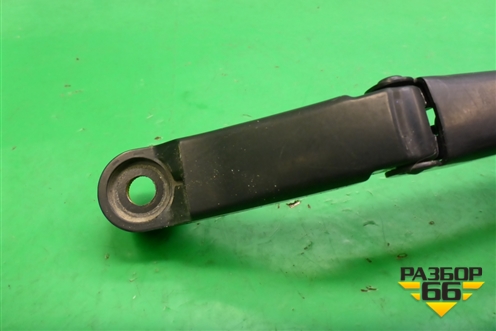 Поводок стеклоочистителя правый для Toyota Isis c 2004-2018г (Исис)