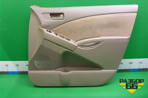 Обшивка двери передней правой под электрику (D761126310) для Toyota Isis c 2004-2018г (Исис)