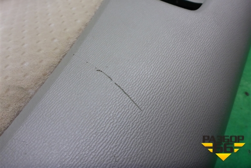 Обшивка двери передней правой под электрику (D761126310) для Toyota Isis c 2004-2018г (Исис)