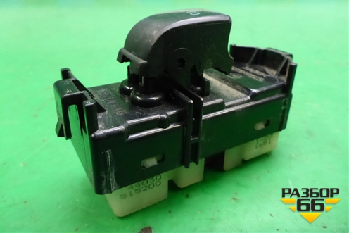 Кнопка стеклоподъёмника (8403044030) для Toyota Isis c 2004-2018г (Исис)