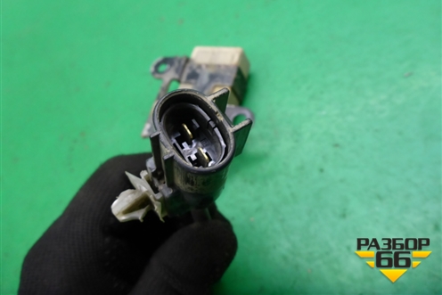 Резистор вентилятора (2468104100) для Toyota Isis c 2004-2018г (Исис)