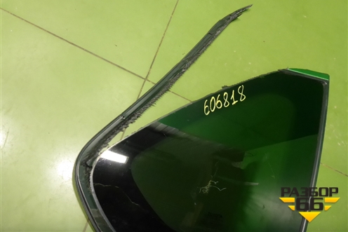 Стекло глухое правое (627100R120) для Toyota Rav-4 с 2018г (Рав 4)