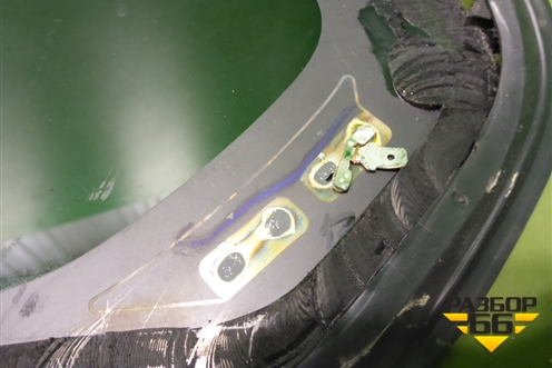 Стекло глухое правое (627100R120) для Toyota Rav-4 с 2018г (Рав 4)