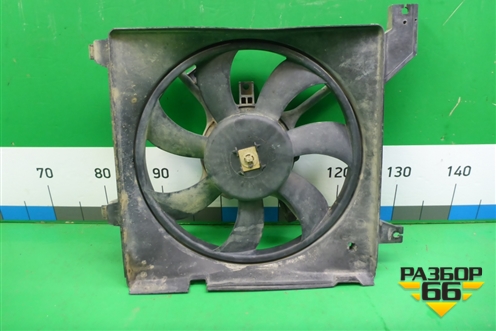 Вентилятор охлаждения радиатора (253862D000) для Hyundai Elantra 3 (XD) с 2000-2010г (Элантра)