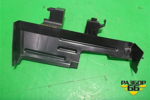 Дефлектор радиатора левый (новый) (BM518311AC) для Ford Focus 3 с 2011г (Фокус)