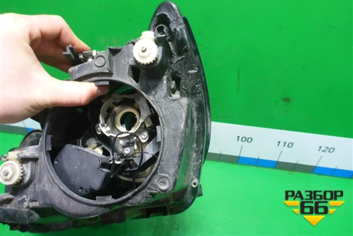 Фара правая (галоген) (5N1941006B) для Volkswagen Tiguan с 2011-2016г (Тигуан)