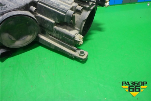 Фара правая (галоген) (5N1941006B) для Volkswagen Tiguan с 2011-2016г (Тигуан)