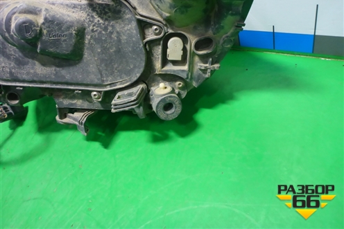 Фара правая (до 2013г ксенон без блока и лампы адаптив) (31299991) для Volvo S60 с 2010-2018г (C60)