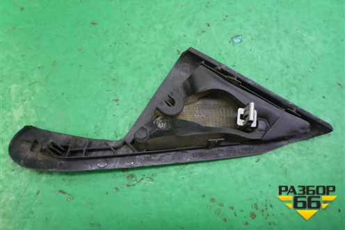 Накладка двери передней правой уголок (876612D000) для Hyundai Elantra 3 (XD) с 2000-2010г (Элантра)